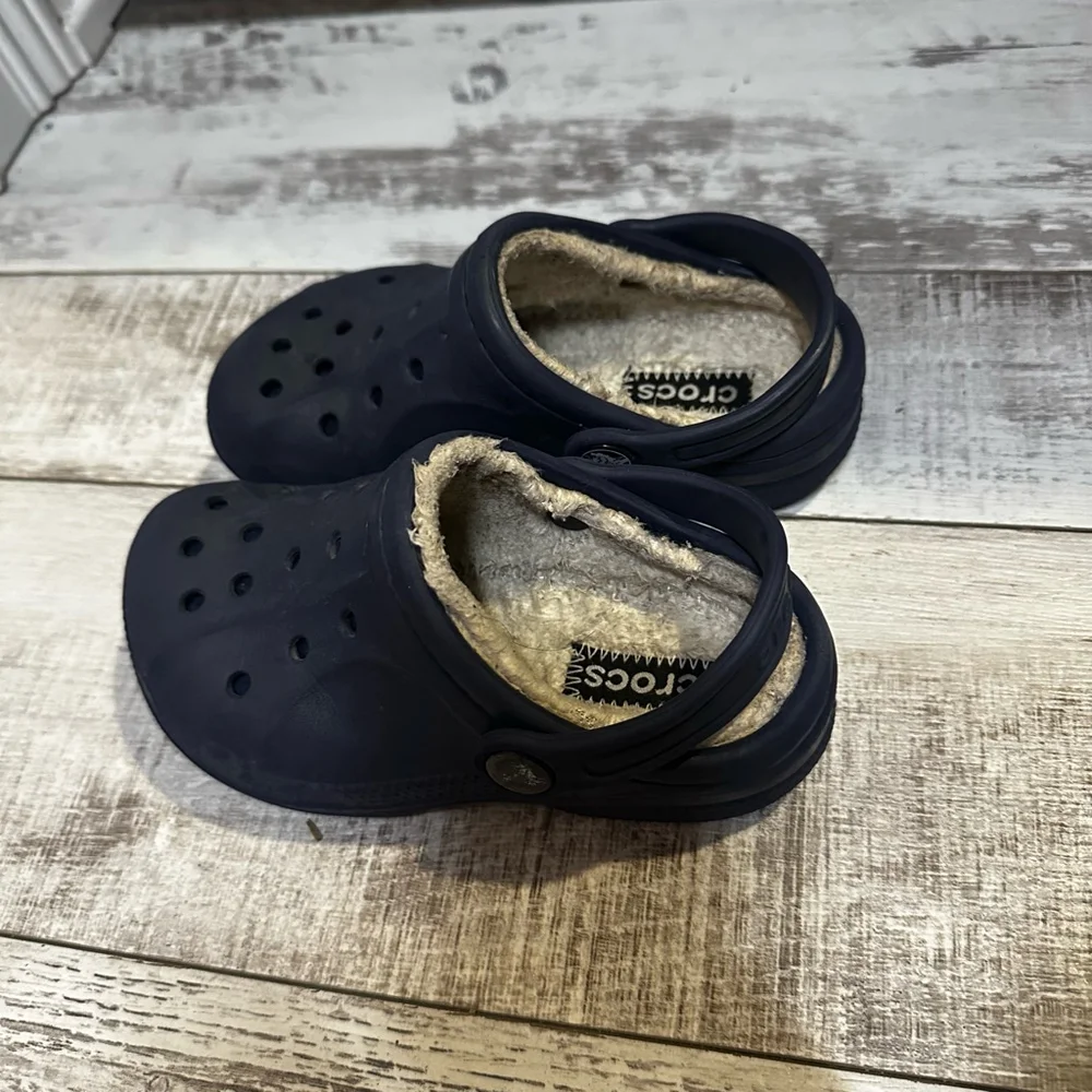 CROCS keep your